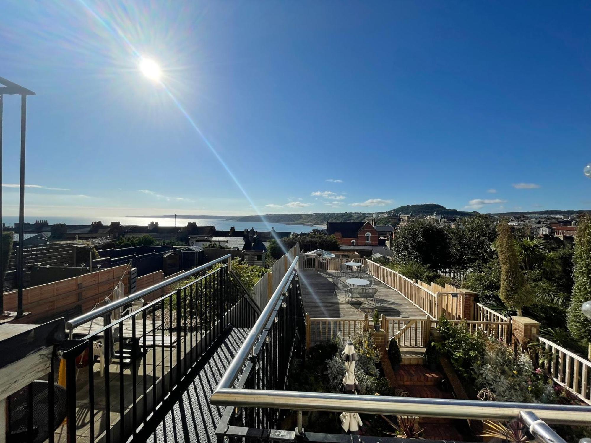 Seascape Scarborough Stunning Seaview Holiday Home Apartment Экстерьер фото